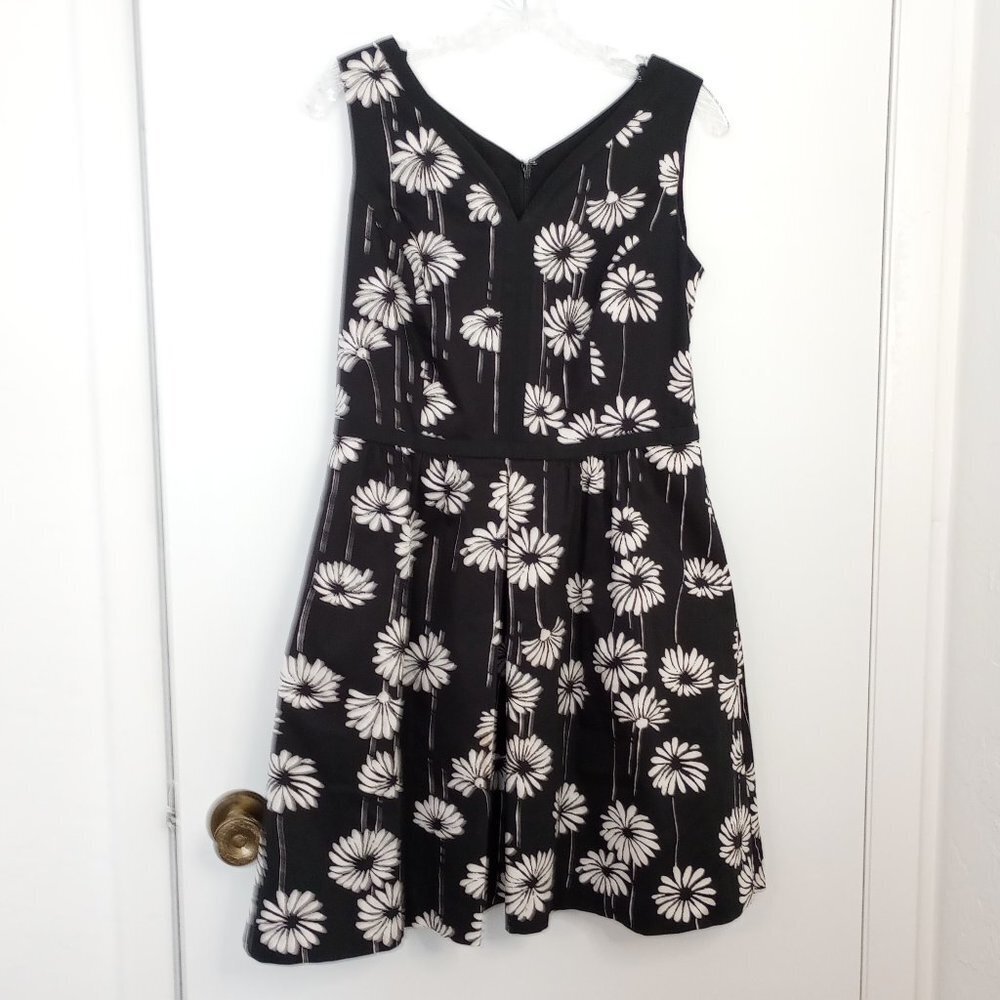 Talbots Black & White Daisy Print Fit And Flare D… - image 1